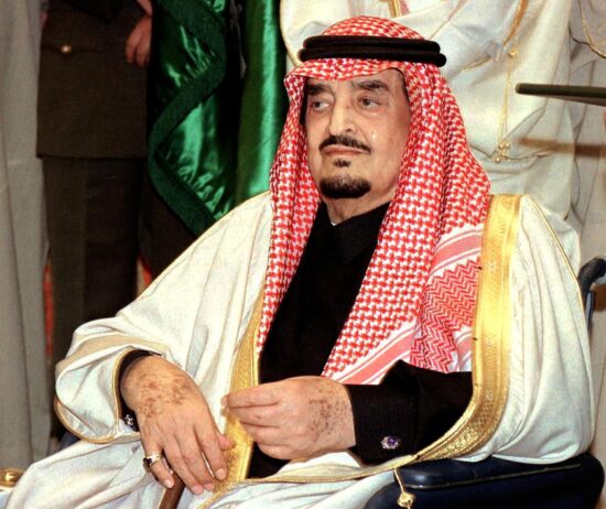 مكتب خدمات تعقيب انجاز المعاملات الحكومية في الممل