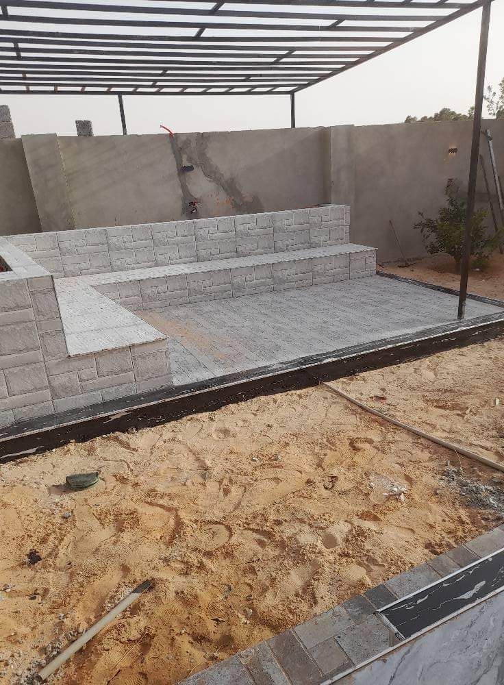 مبلط سيراميك بريده