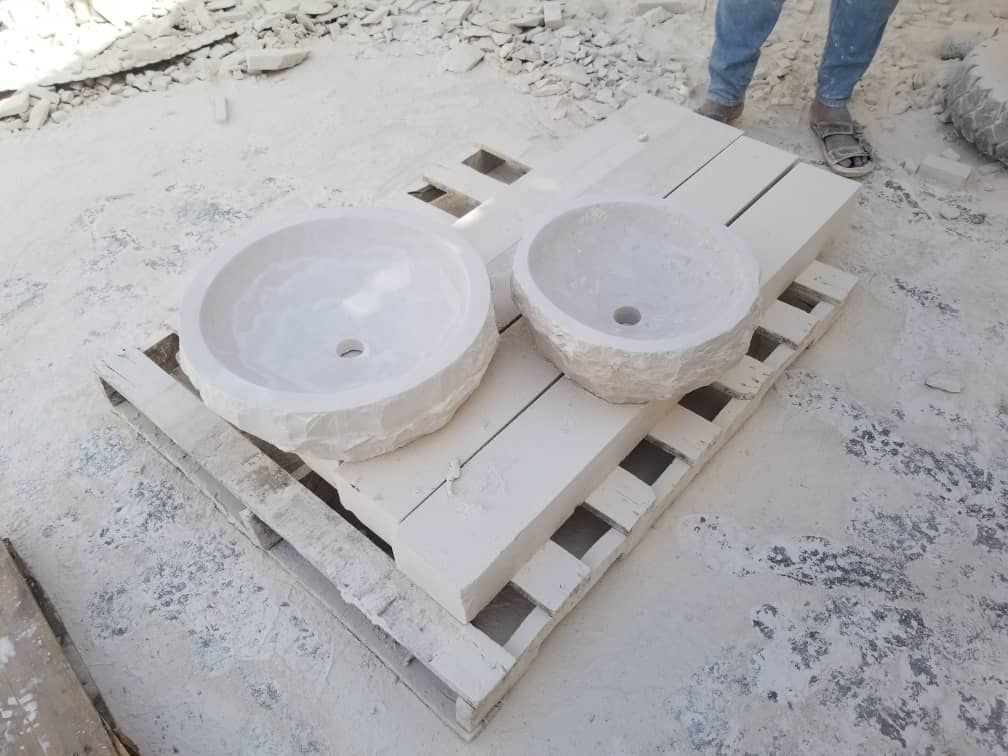 مغاسل حجر طبيعي