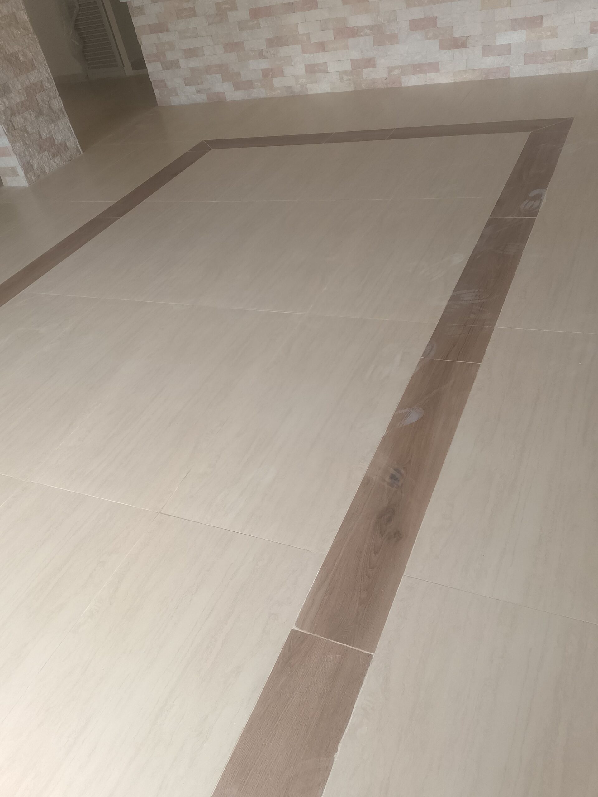 معلم بلاط باكستاني