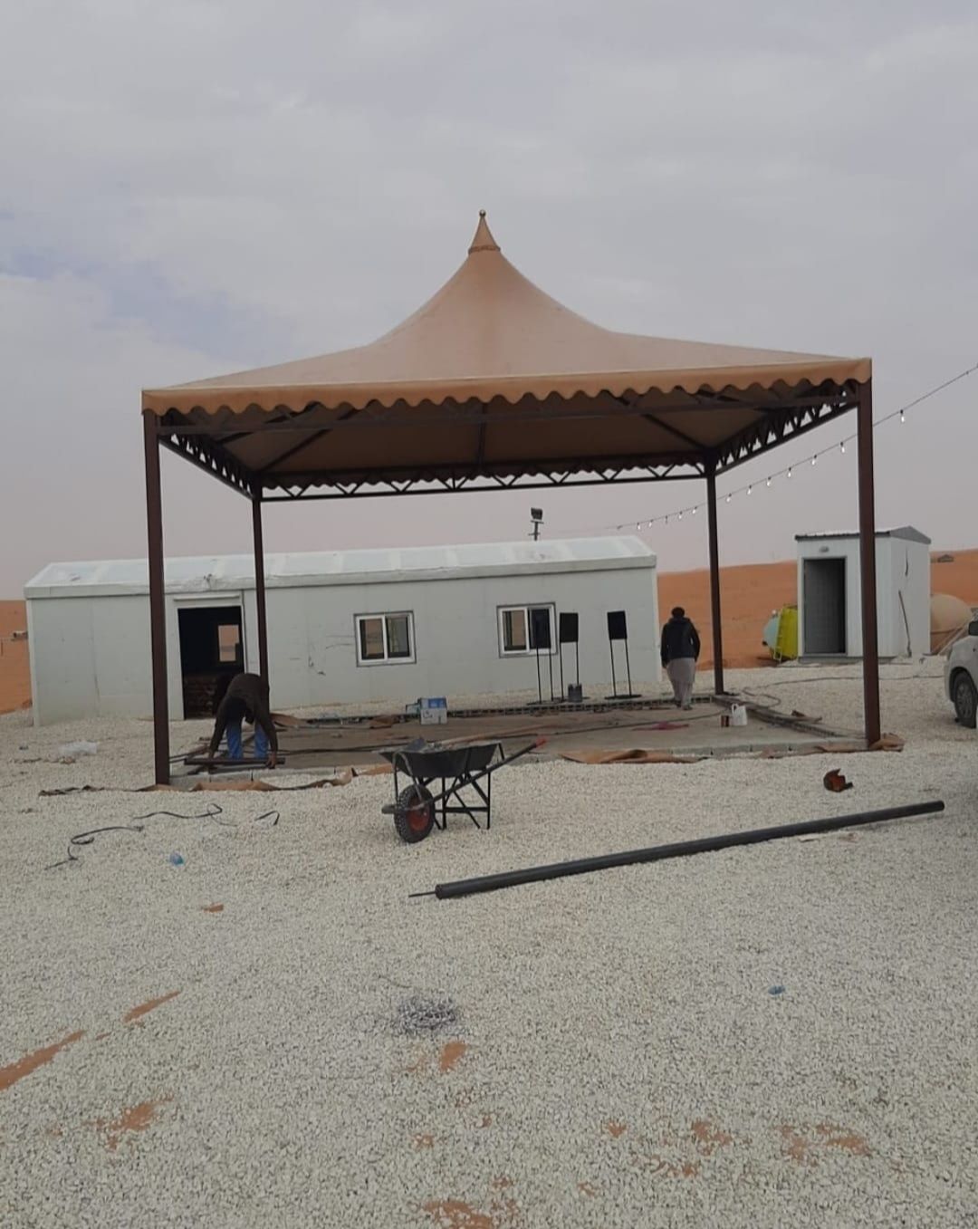 مظلات وسواتر جدة لتفصيل وتركيب مظلات سيارات تركيب