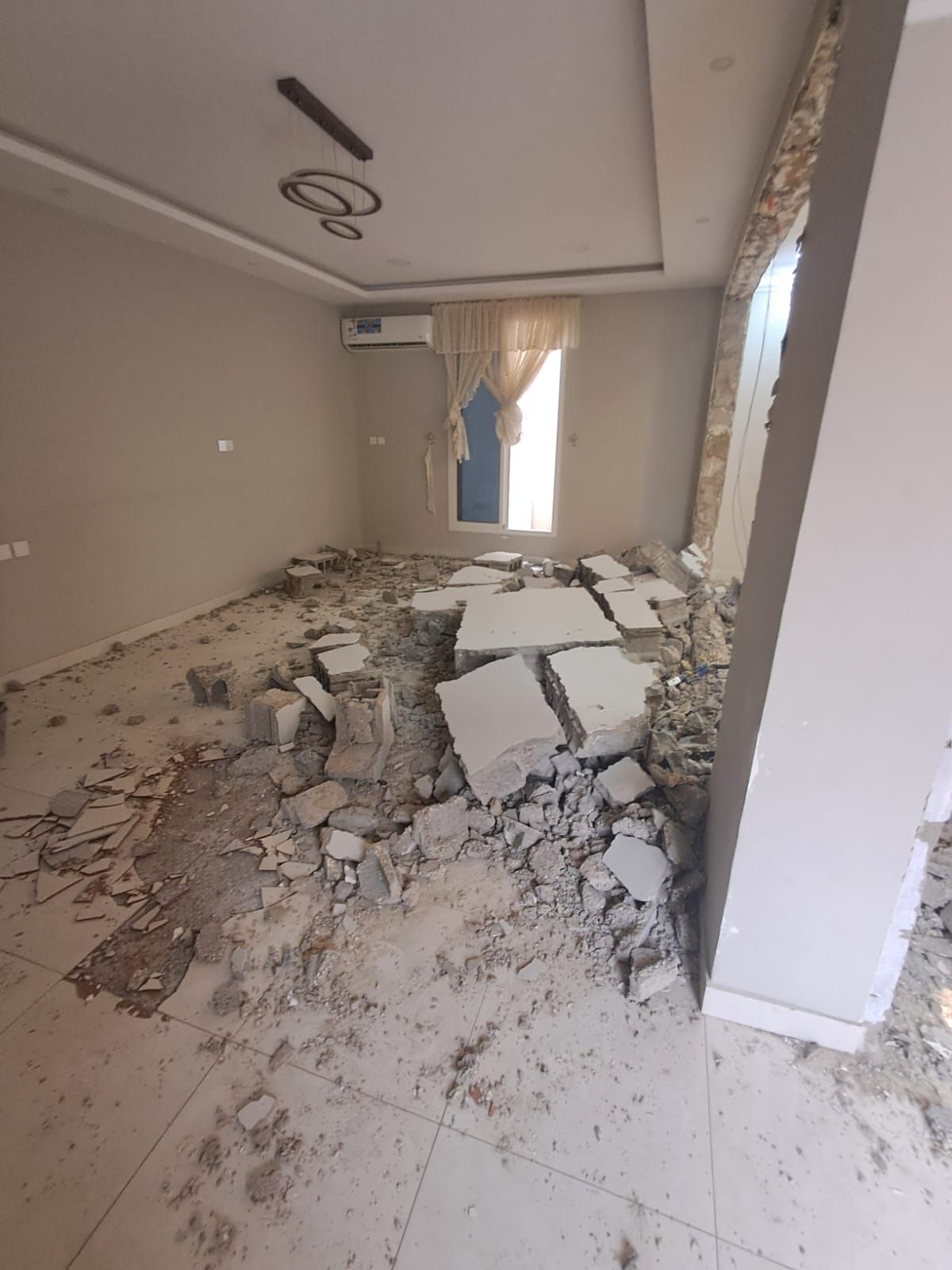 تكسير وترميم وبناء