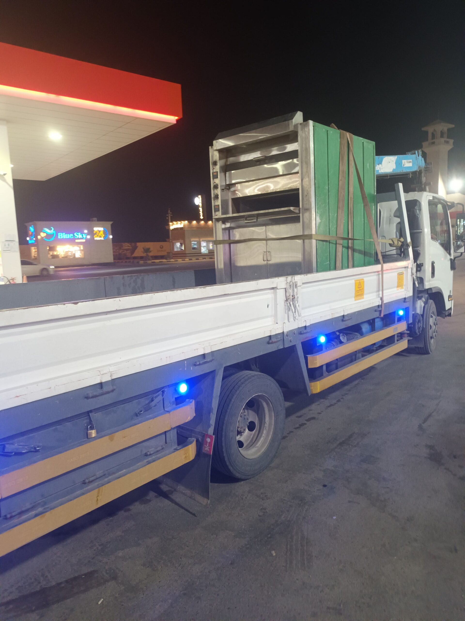 دينه ونش نقل اغراض ومكيفات وخزانات غاز 0562836255