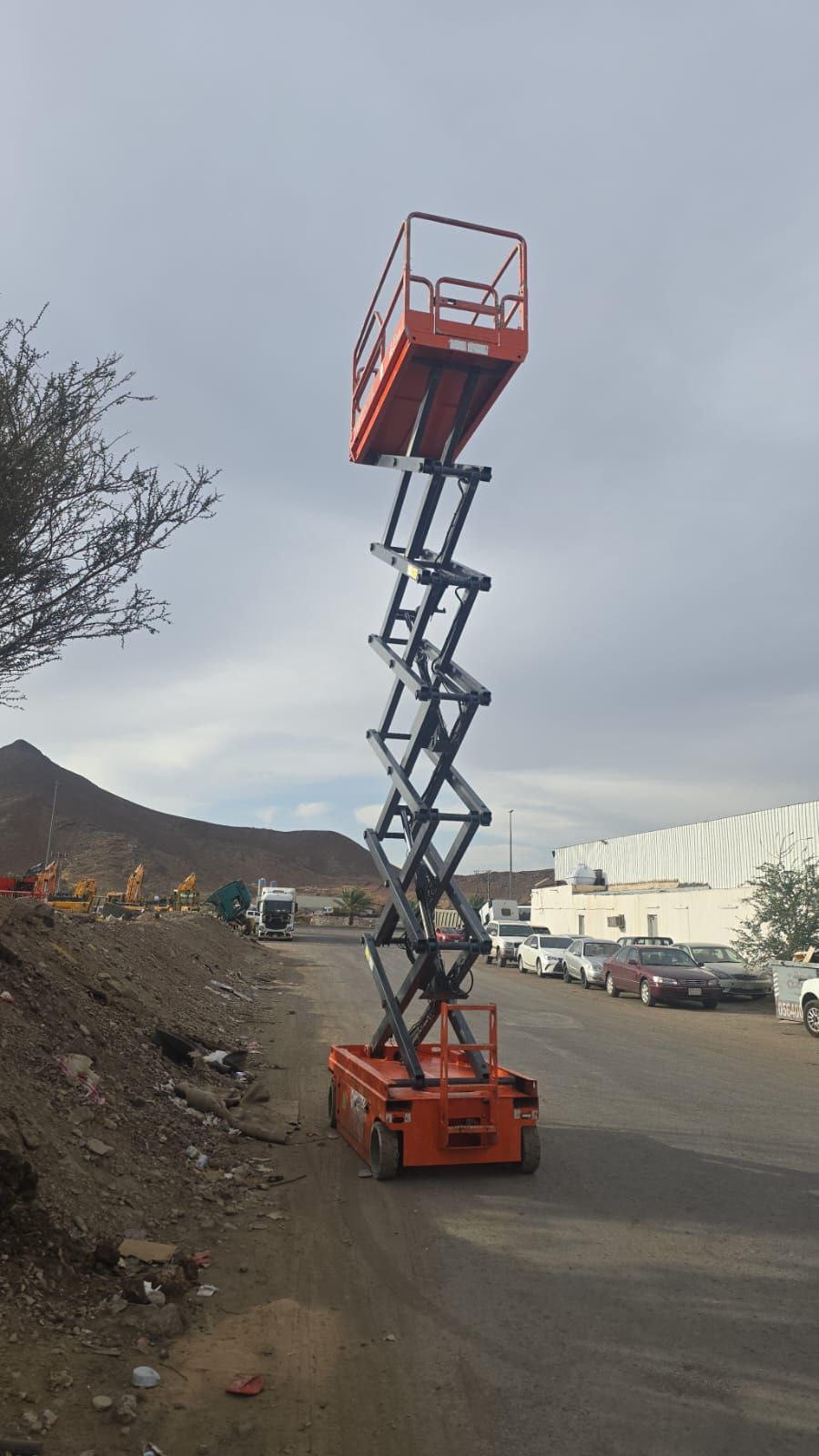 سيزرات لفت 16متر ديزل للايجار