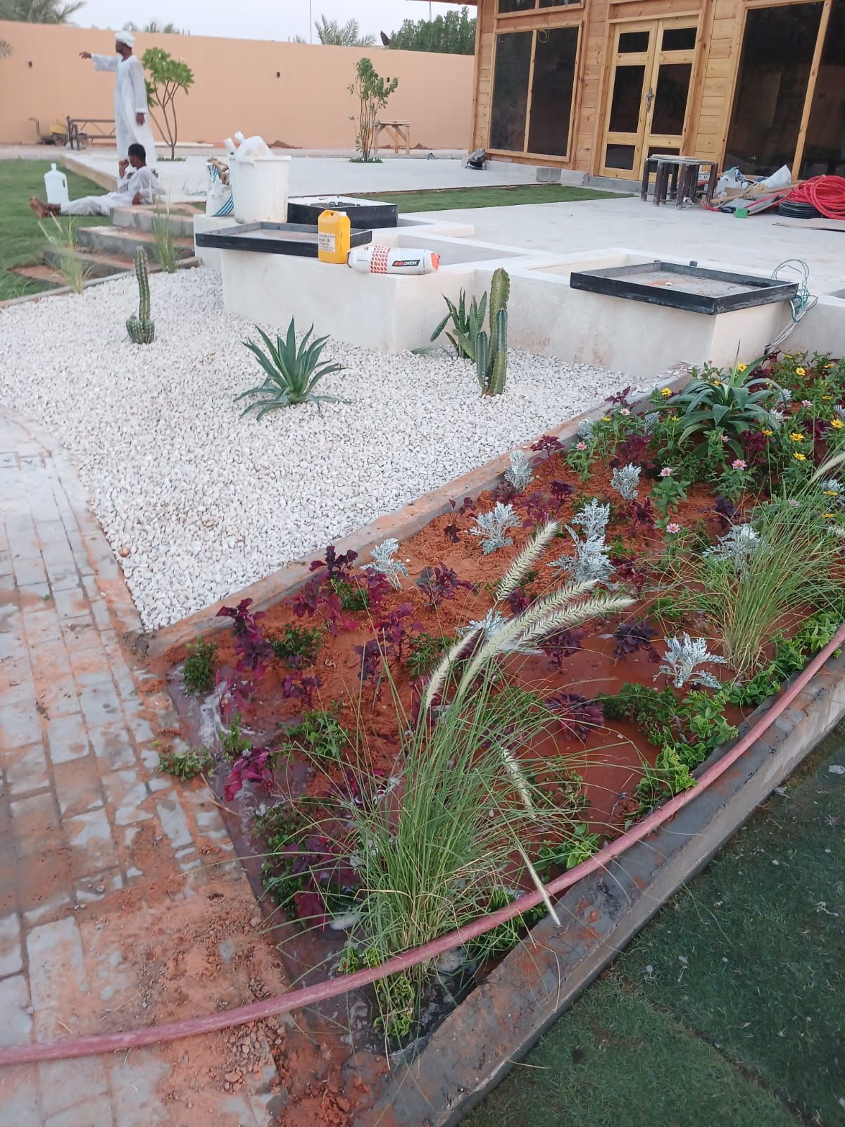 مشتل مشاتل لمسة جمال لتنسيق الحدائق