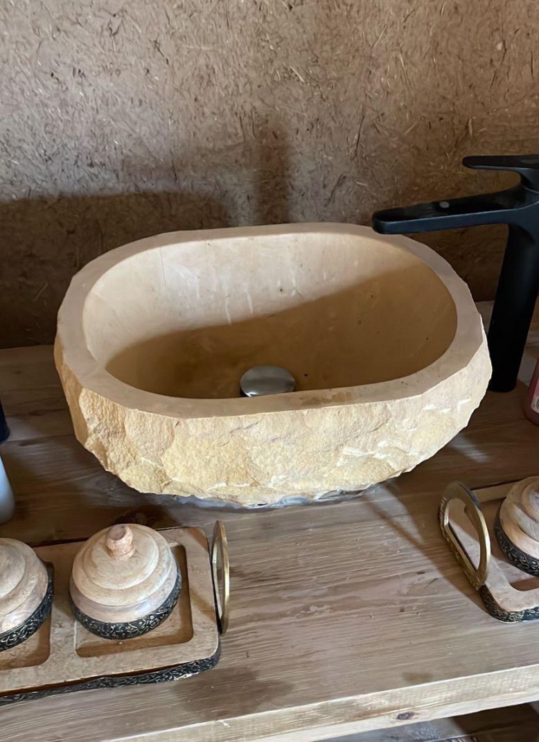 مغاسل حجر طبيعي