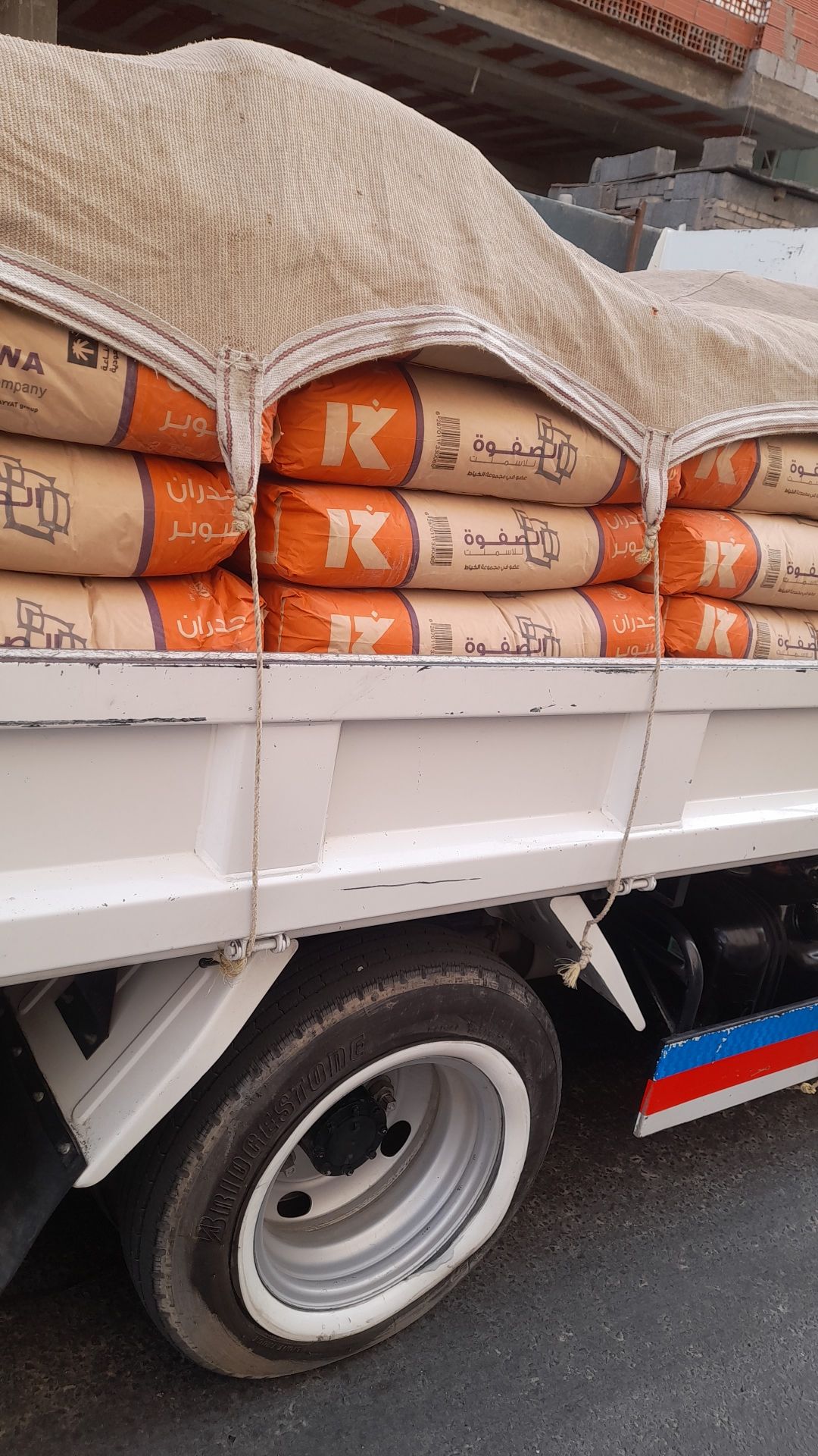 موارد مواد بناء يوجد عندنا كل انواع الاسمنت و كل ا