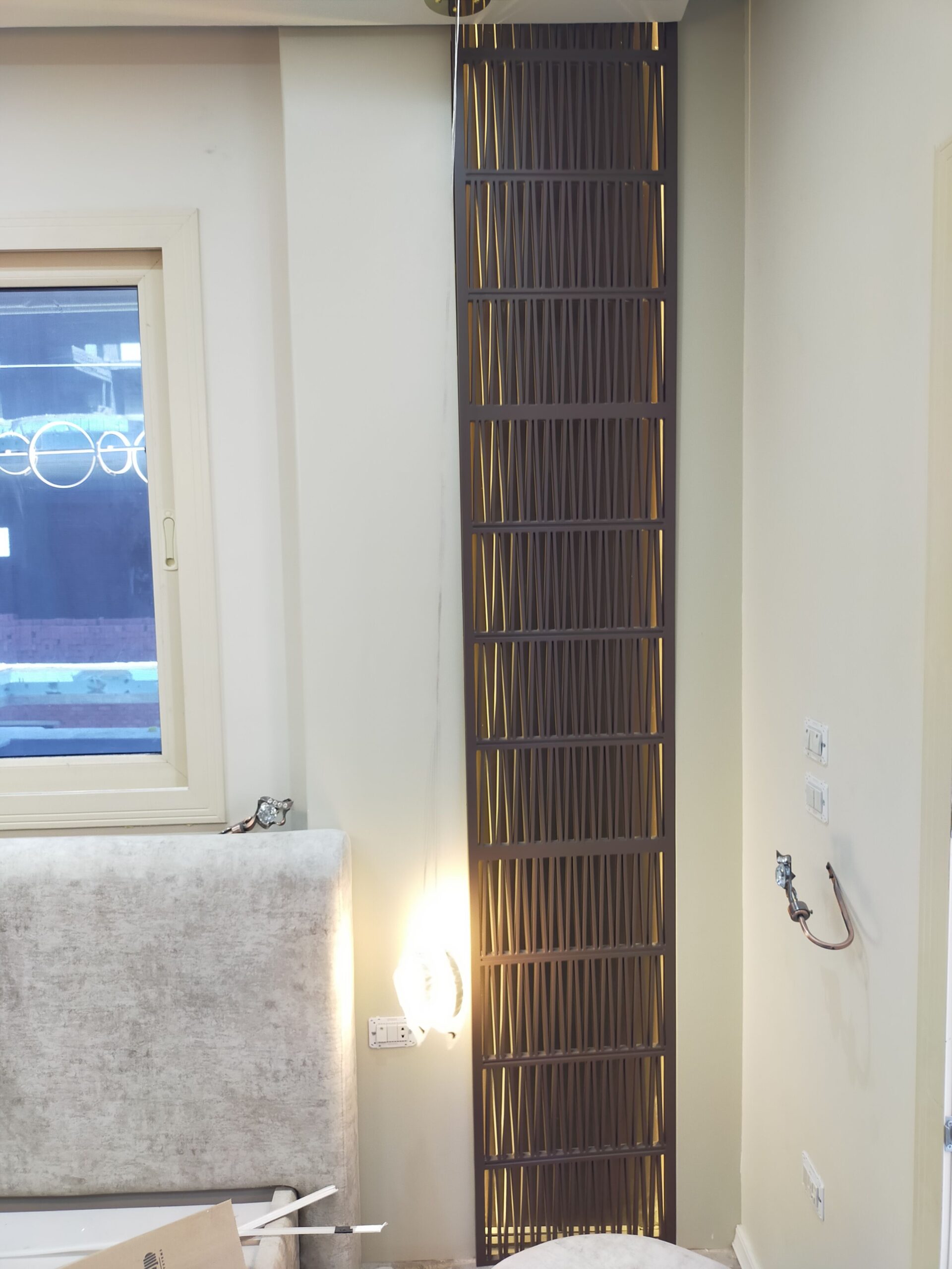 كهرباء تأسيس وتشطيب واصلاح الفلل والقصور والمنازل