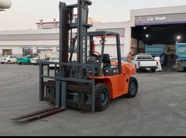 فركليف رافعه شوكيه لتاجير اليومي وشهري 3 طن 7 طن 1