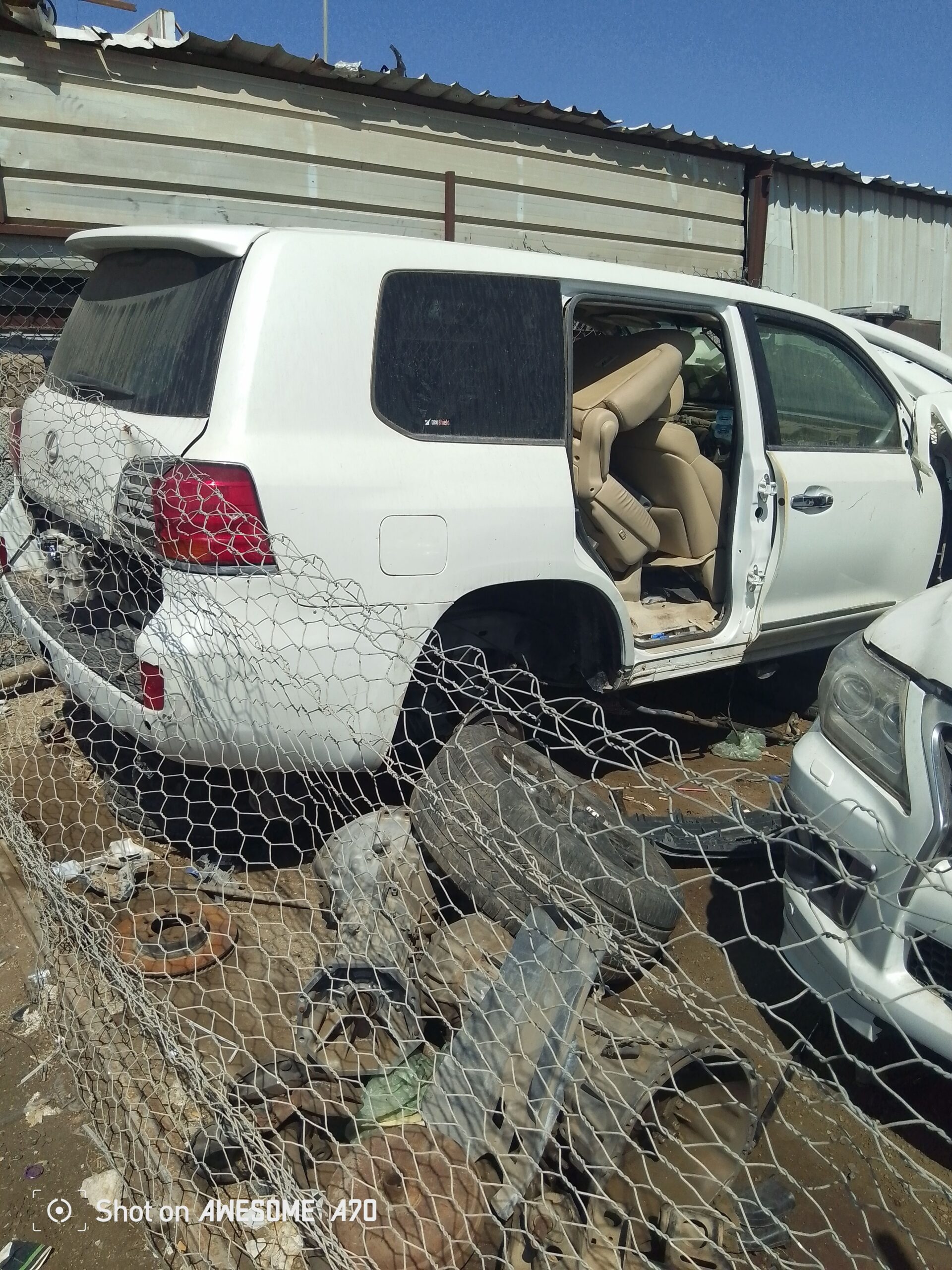 تشليح جده الحمدانيه للبيع قطع السيارة المستعمله وا