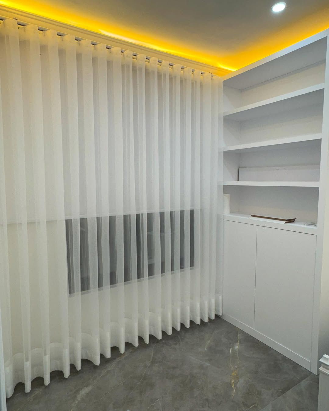 تفصيل ستائر ومجالس عربية وتنجيد اتواصل علا الرقم 0