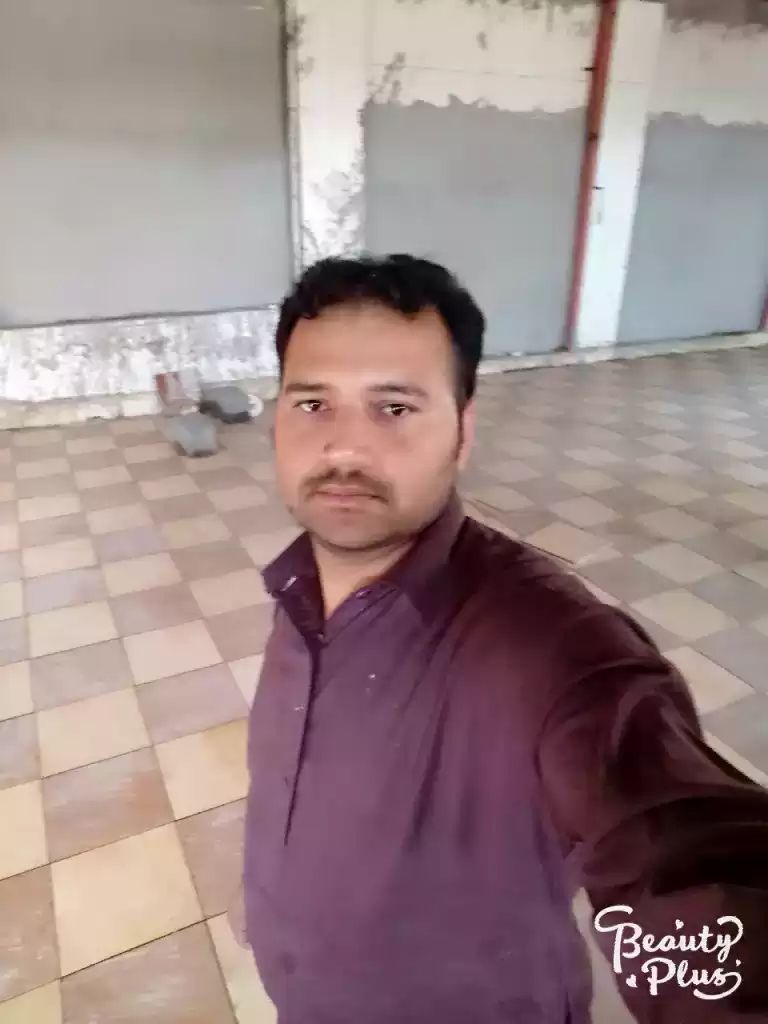 مبلط باكستاني