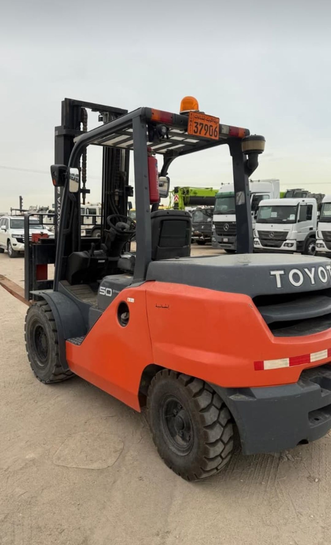 رافعات شوكيه للإيجار جميع الاحجام والمقاسات موديلا