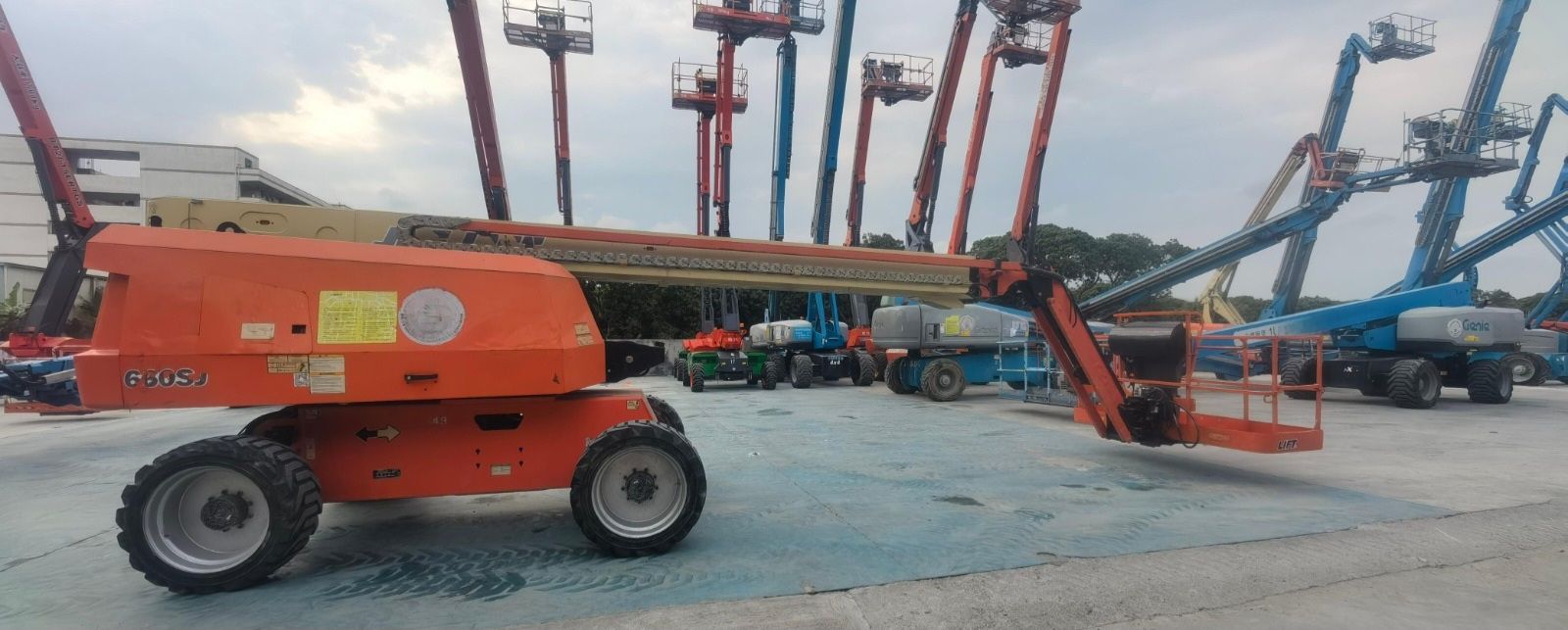 للإيجار مان لفت جميع المقاسات موديلات حديثة جميع م