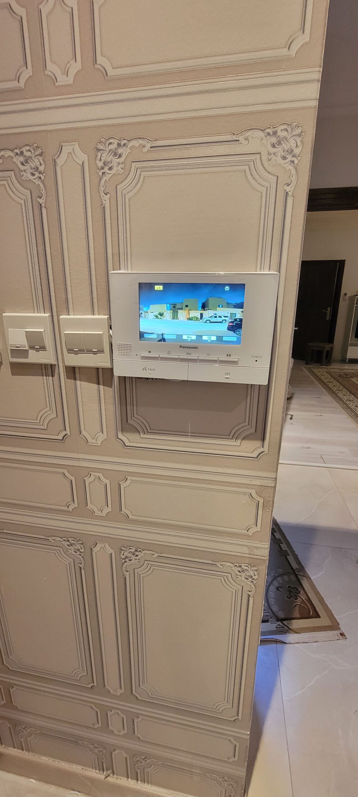 فني انتركوم وكاميرات مراقبة تركيب وصيانه