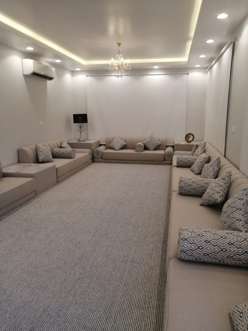 تفصيل كنب تفصيل ستائر تفصيل جلسات خارجيه جلسات ارض