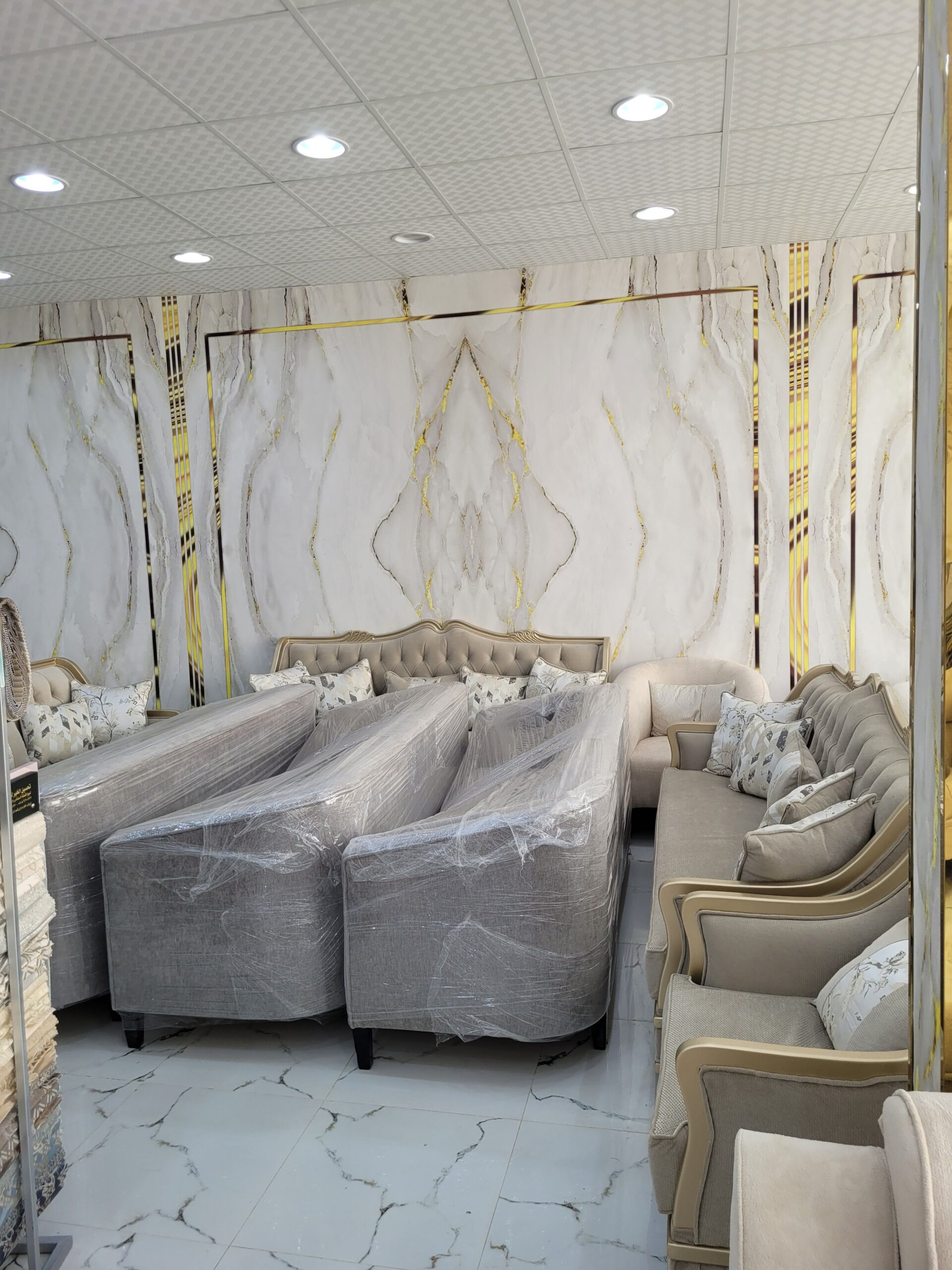 كنبات ومطابخ جديده جاهزه لتسليم الفوري