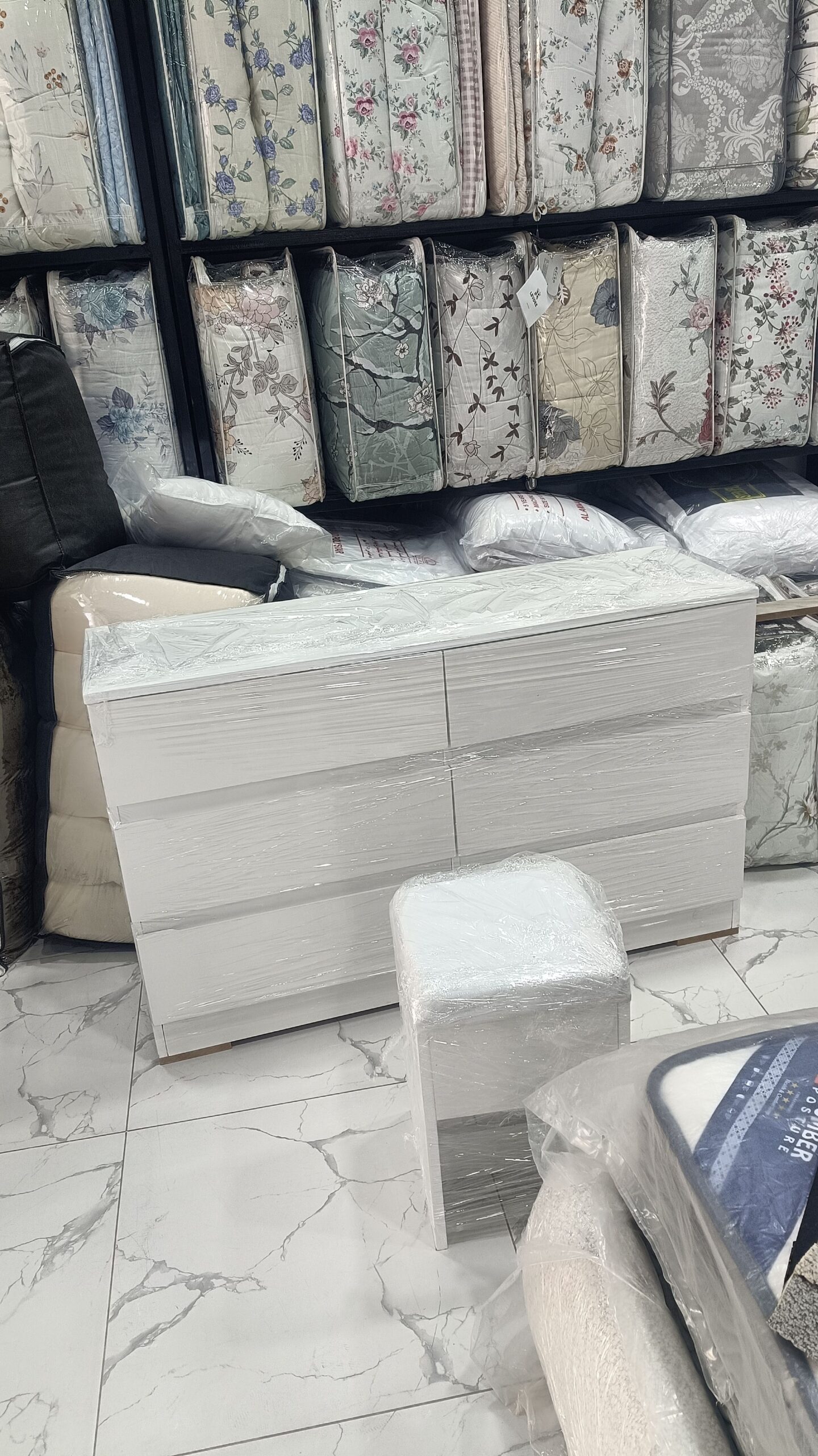 عروض العيد دواليب وخزان وكمدينات للبيع لتواصل على