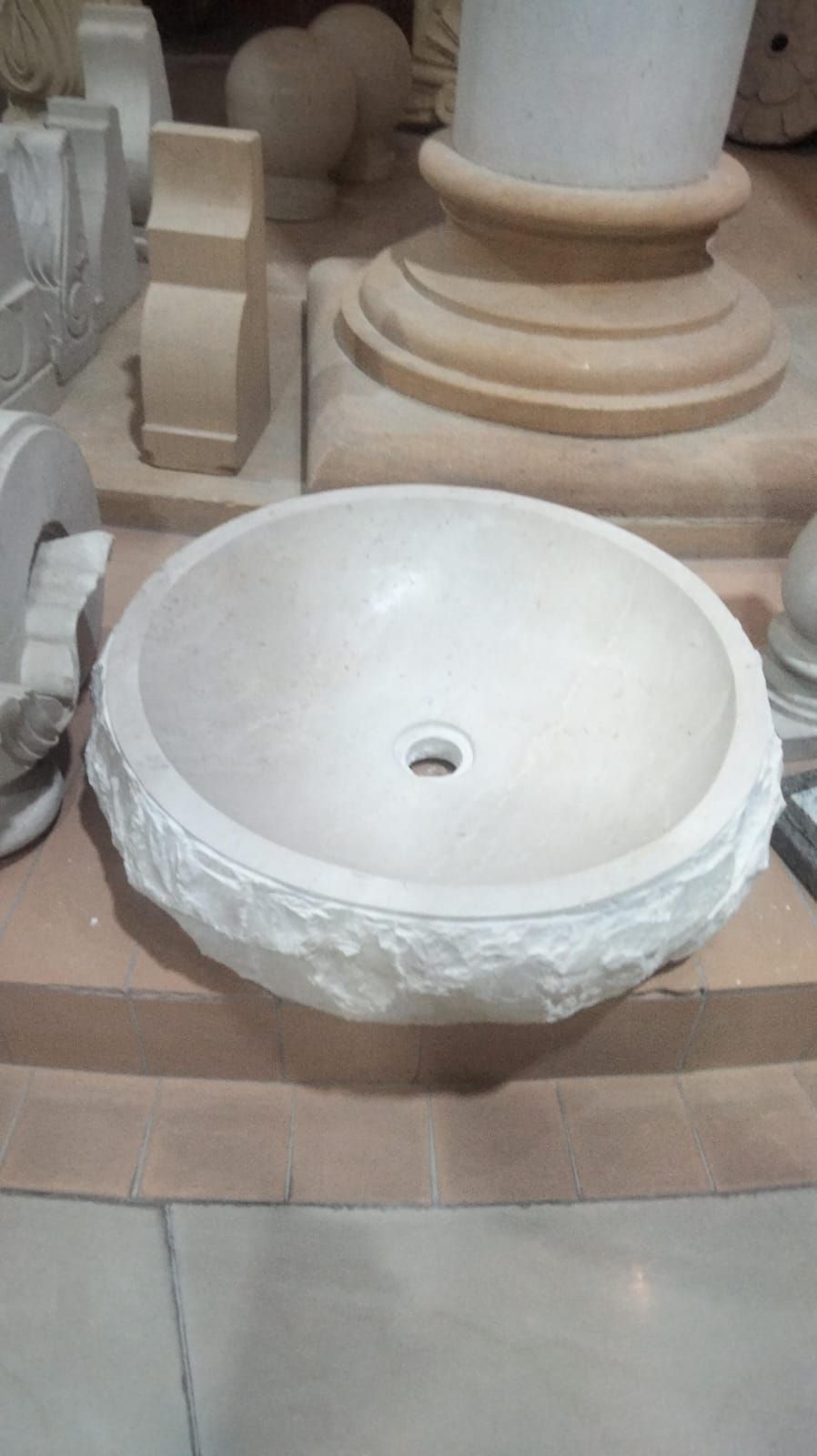 احواض حجر طبيعي