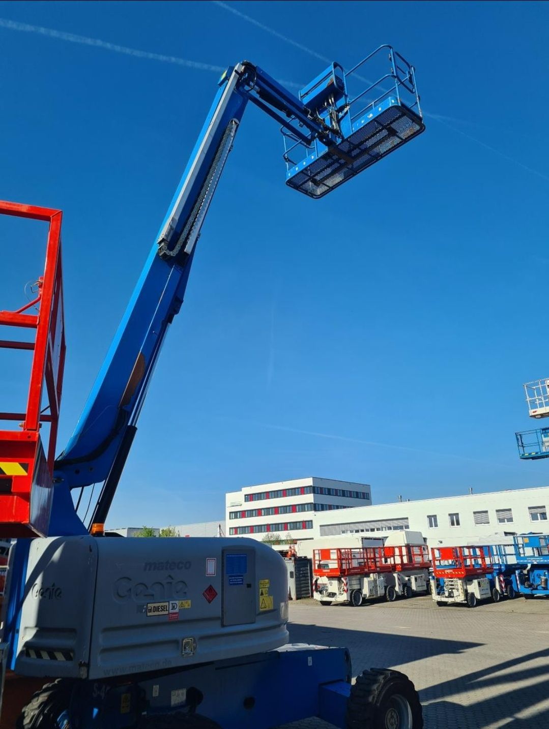 مان لفت للإيجار جميع انواع المقاسات موديلات حديثة