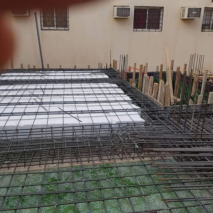 ابو حسن للمقاولات العامه عظم اسود وعلى المفتاح داخ