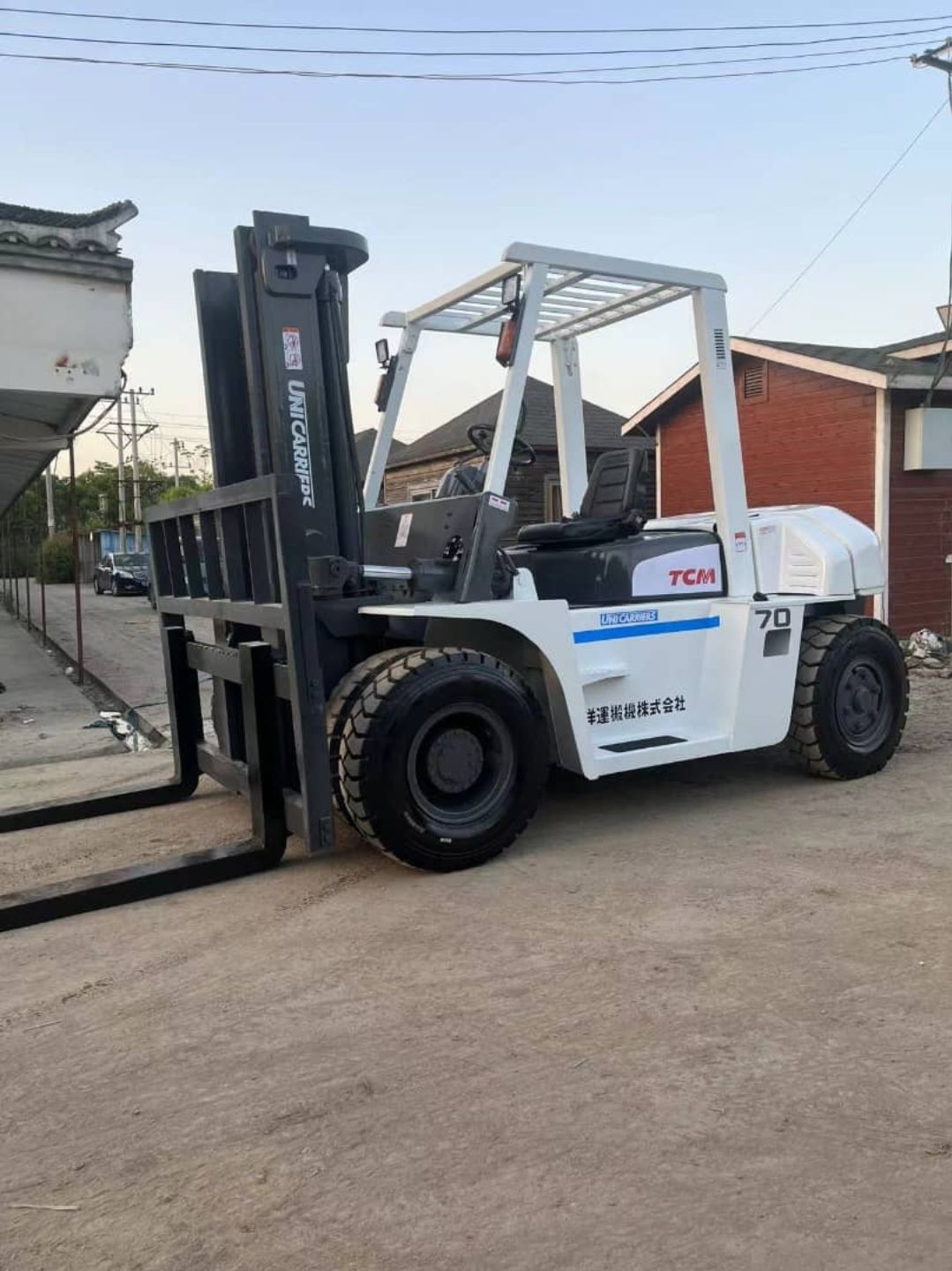 رافعات شوكيه #فوركلفت_للإيجار جميع انواع الاحجام م