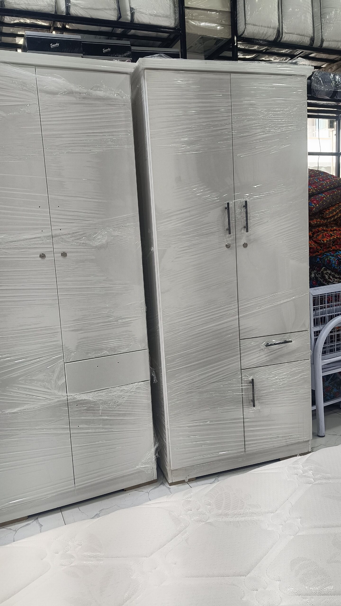 عروض العيد دواليب وخزان وكمدينات للبيع لتواصل على