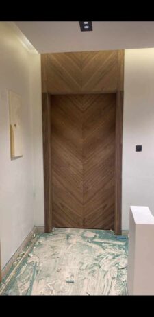 نجار ابواب وديكورات خشبيه وغرف نوم خشبيه حديثه