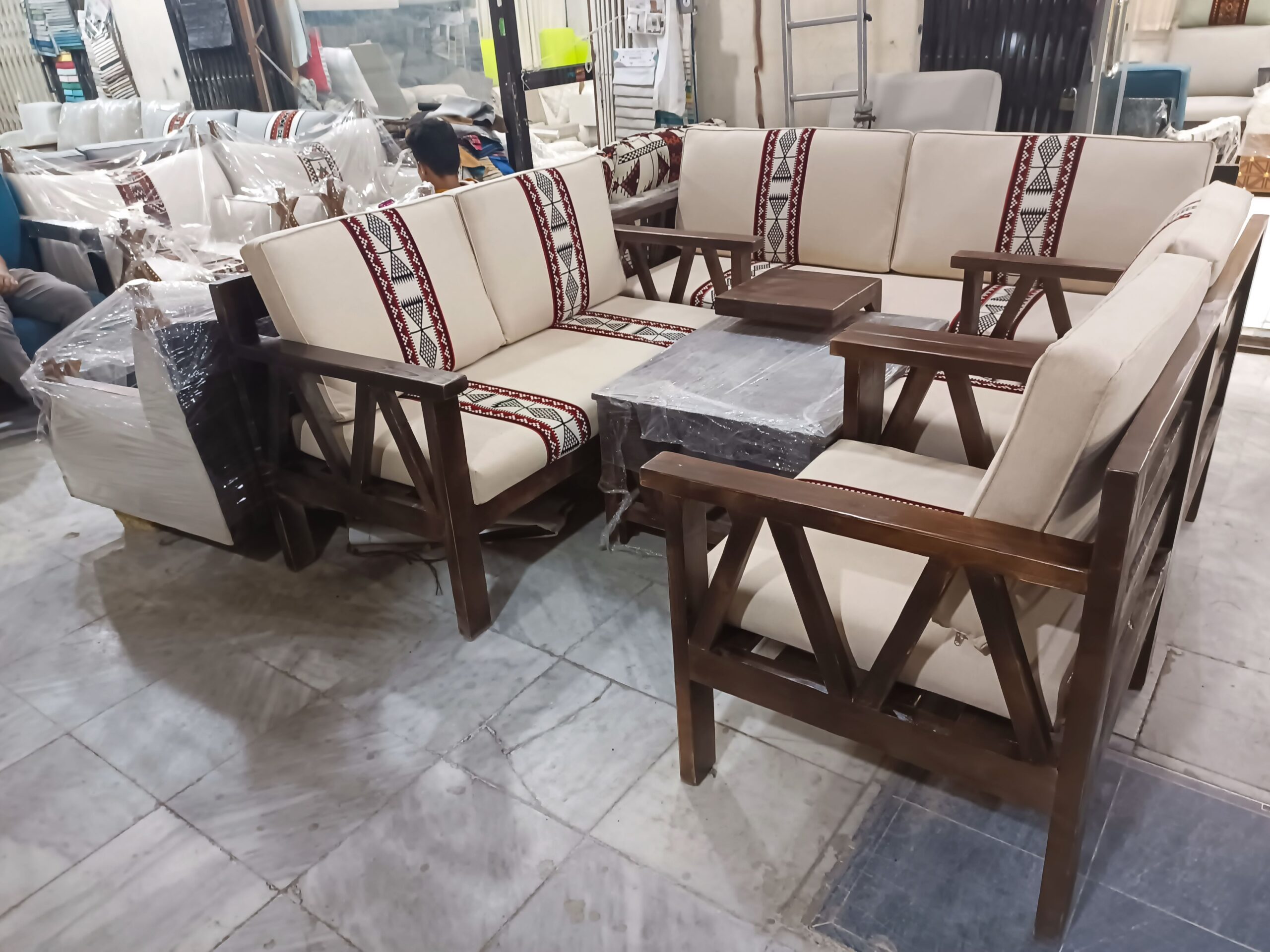 كنب ستائر جلسات عربيه مغربيه جلسات خارجيه جلسات تر