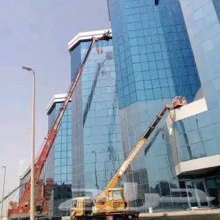 تنظيف واجهات زجاجية وكلادنج