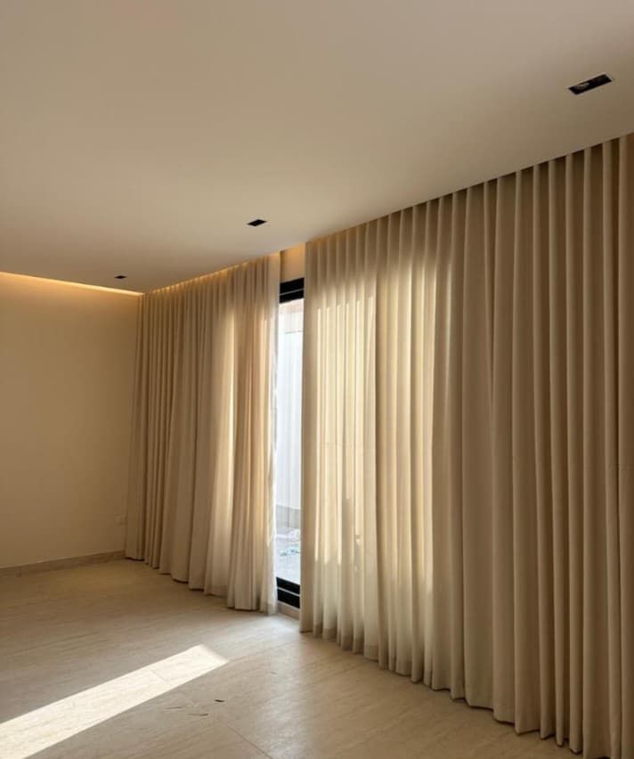 تفصيل ستائر حديثه