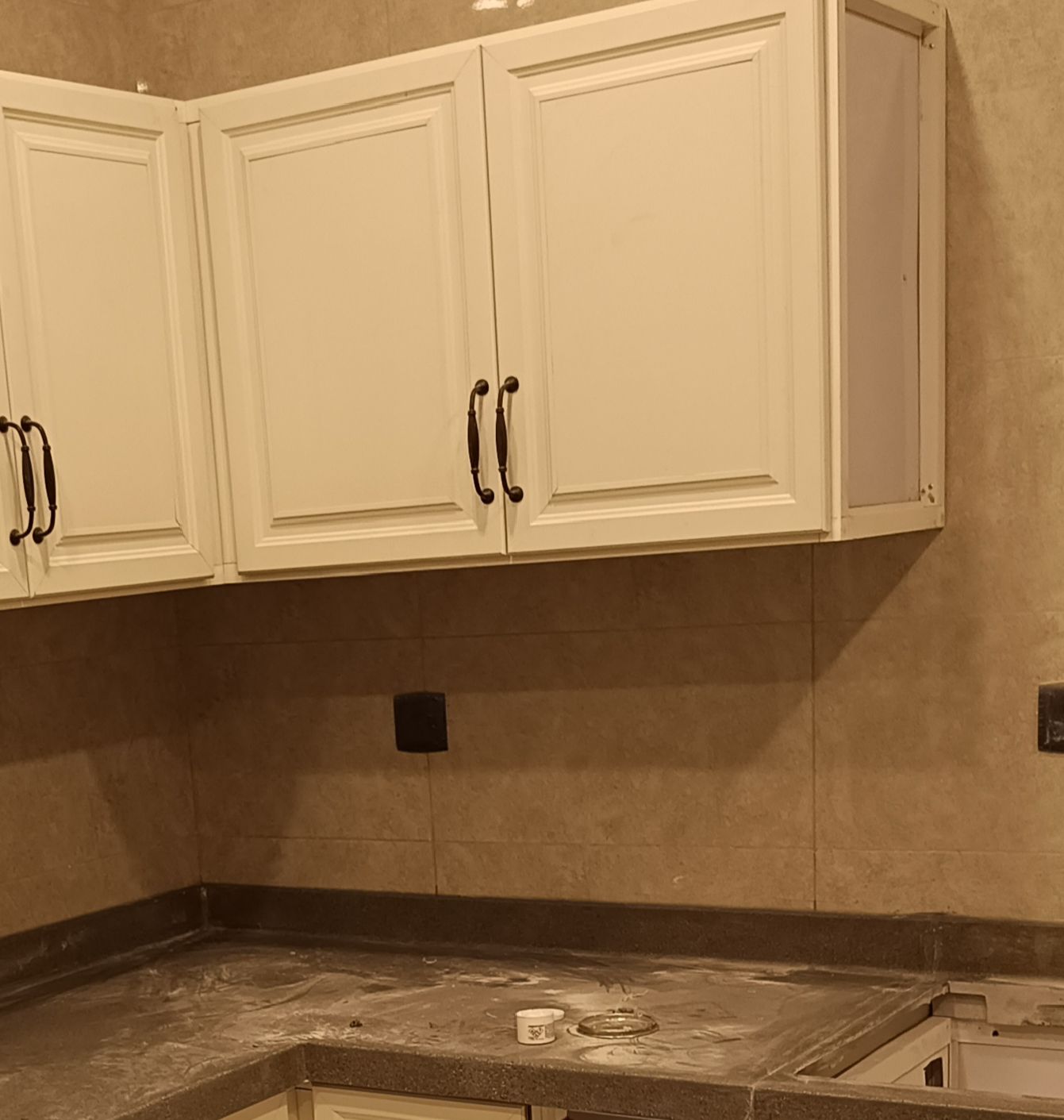 معلم فك ونقل وتركيب مطابخ بجده 0583800639