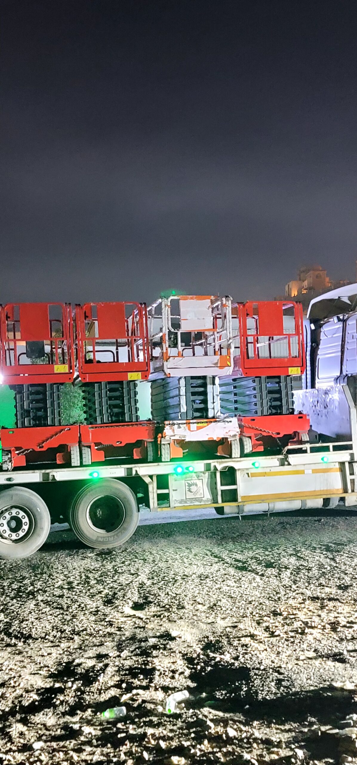 سيزرلفت للايجار مانلفت للايجار كرين للايجار رافعه