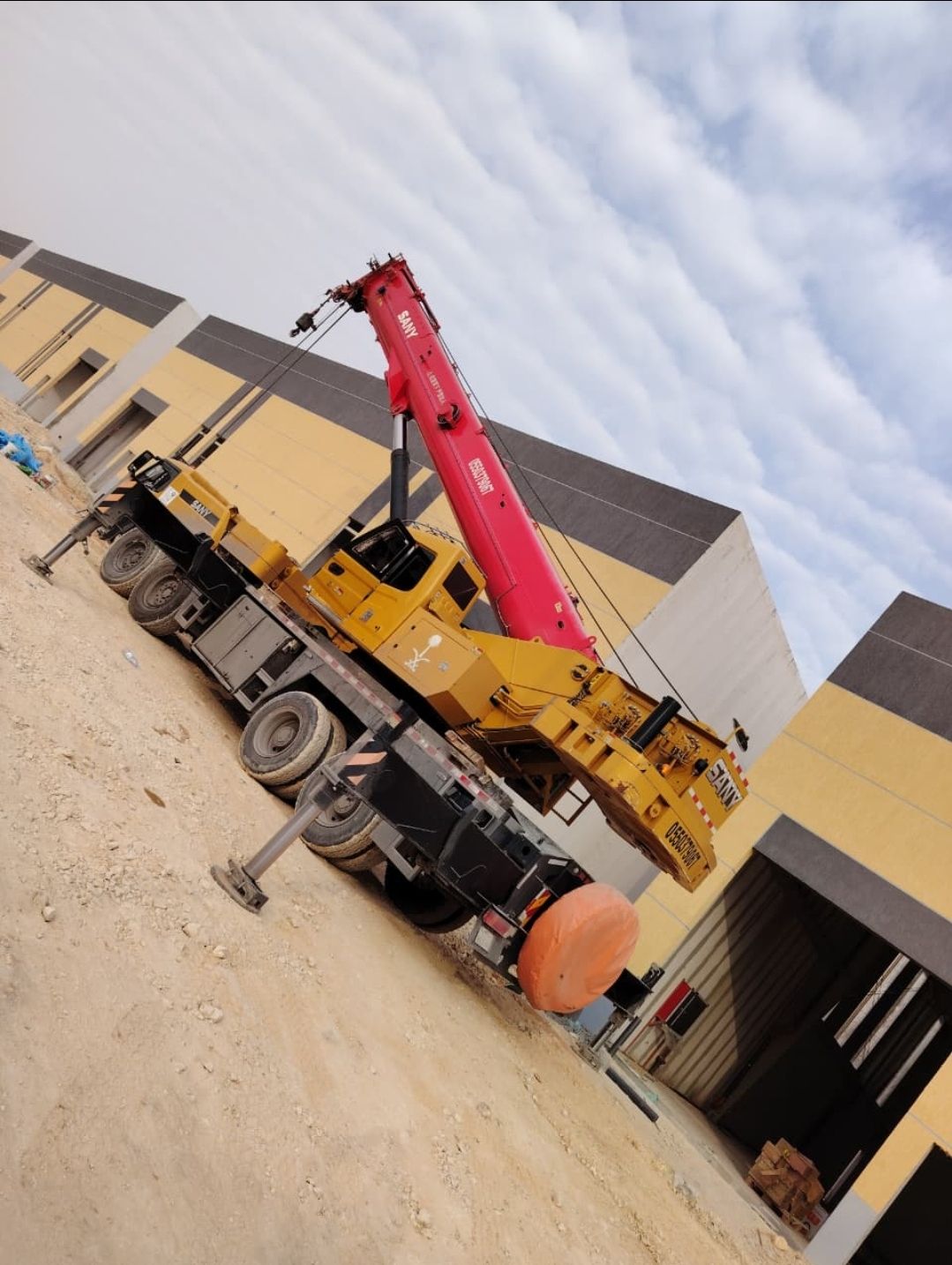 كرينات للإيجار جميع الاحجام والمقاسات موديلات حديث