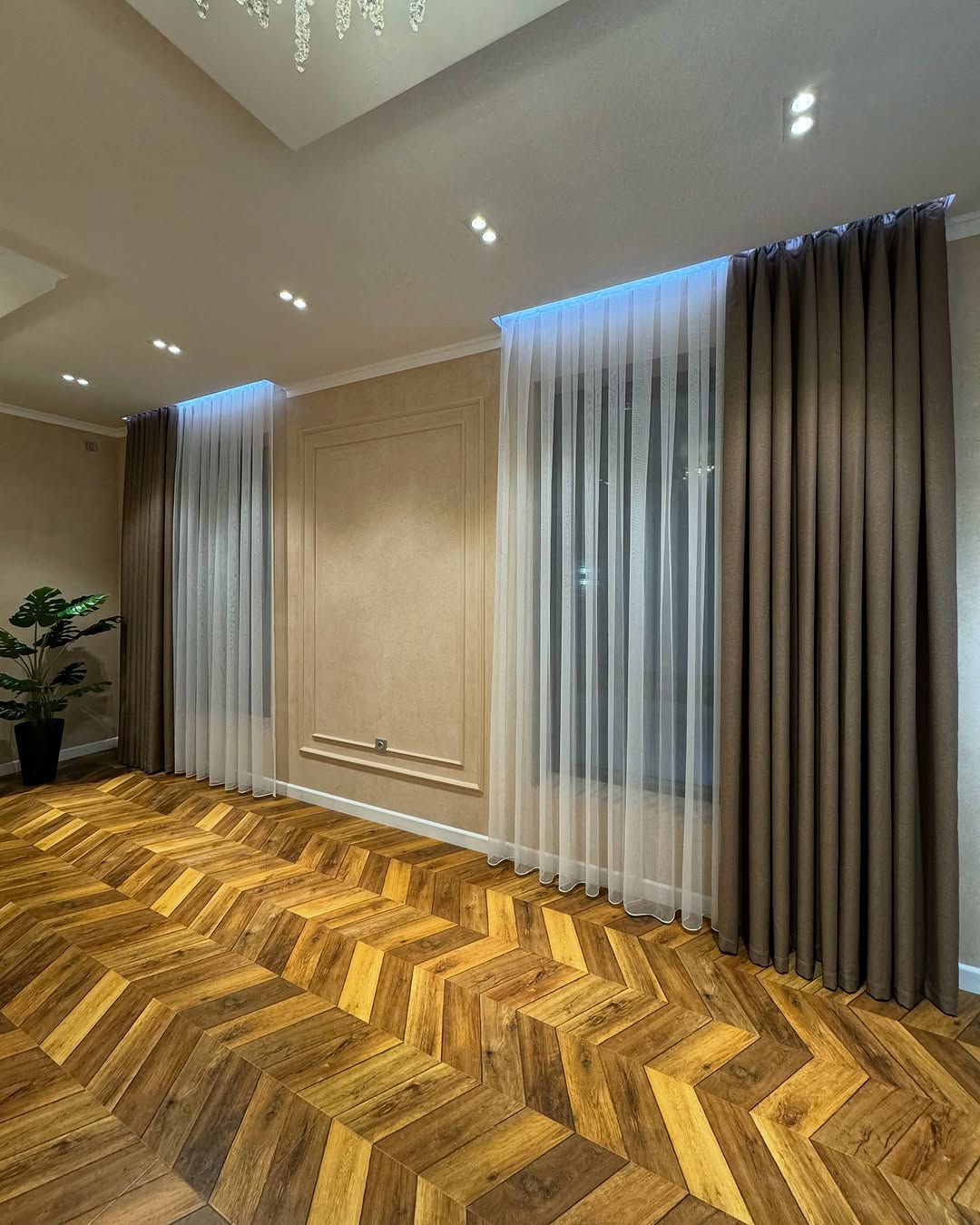 تفصيل ستائر ومجالس عربية وتنجيد اتواصل علا الرقم 0