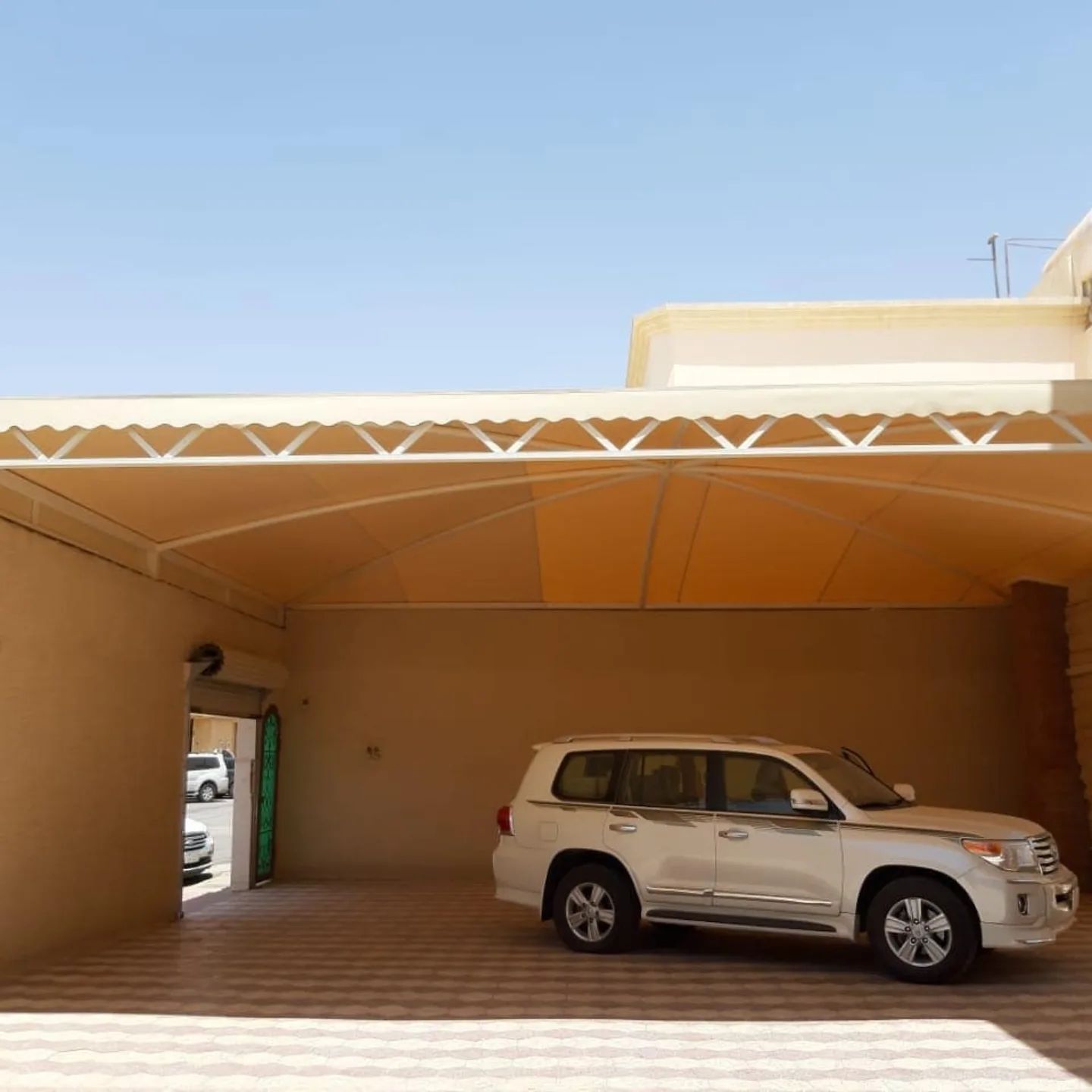 مضلات سواتر برجولات ابها خميس مشيط