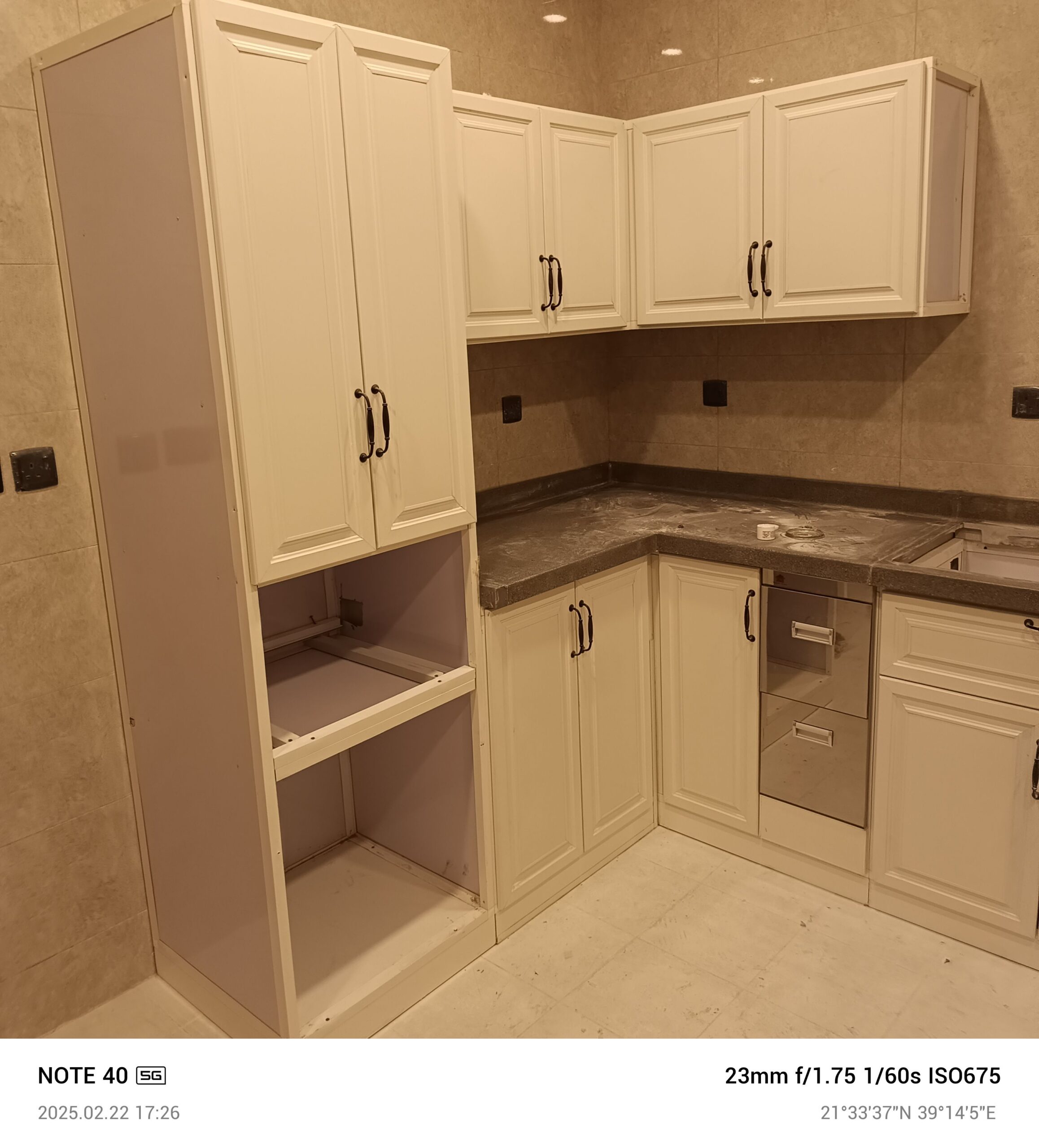 معلم فك ونقل وتركيب مطابخ بجده 0583800639