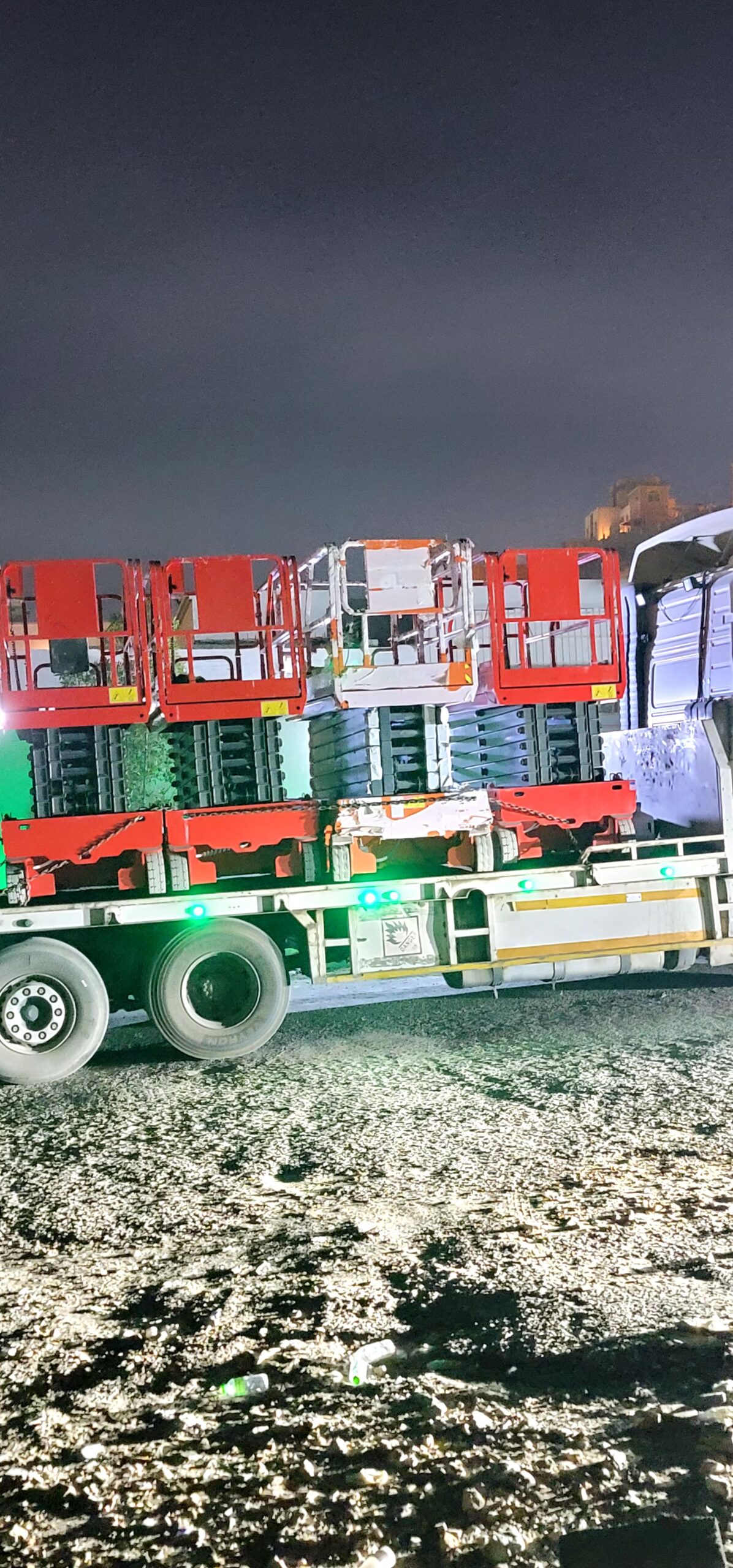 سيزرلفت للايجار مانلفت للايجار كرين للايجار رافعه