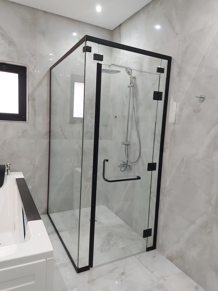 توريد وتركيب زجاج سكوريت ومريات 0565027566