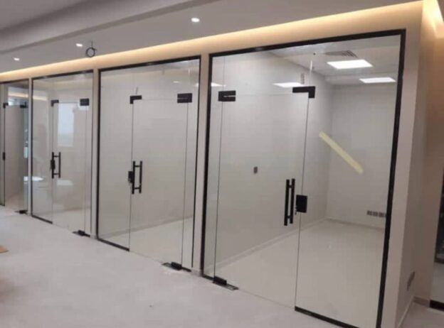 توريد وتركيب زجاج سكوريت ومريات 0565027566