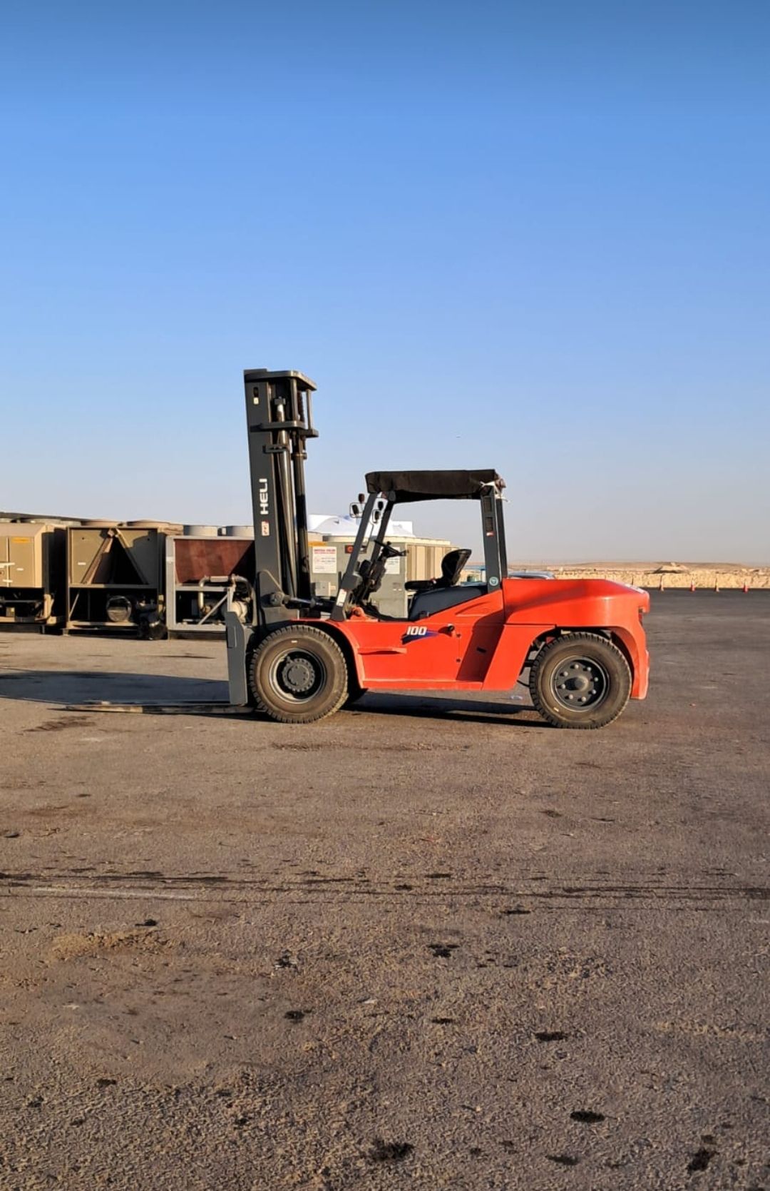 رافعات شوكيه للإيجار جميع الاحجام والمقاسات موديلا