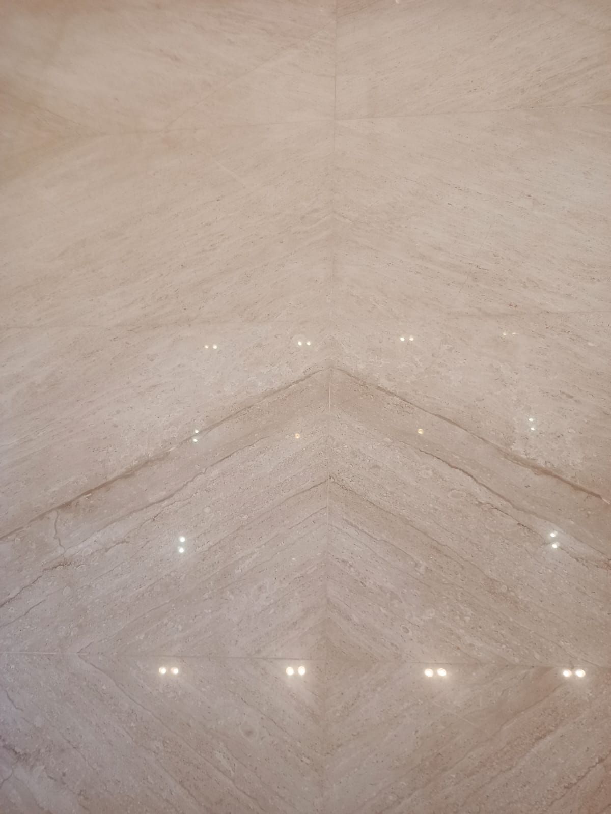 جلي بلاط تلجلي بلاط تلميع رخام سيراميك قيشاني هوش