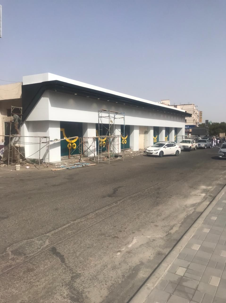 كلادينج وزجاج وجميع اعمال الحدادة