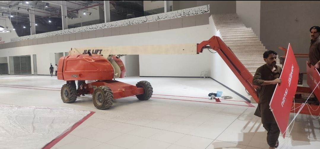 مان لفت للإيجار جميع المقاسات موديلات حديئة