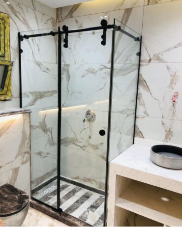توريد وتركيب زجاج سكوريت ومريات 0565027566