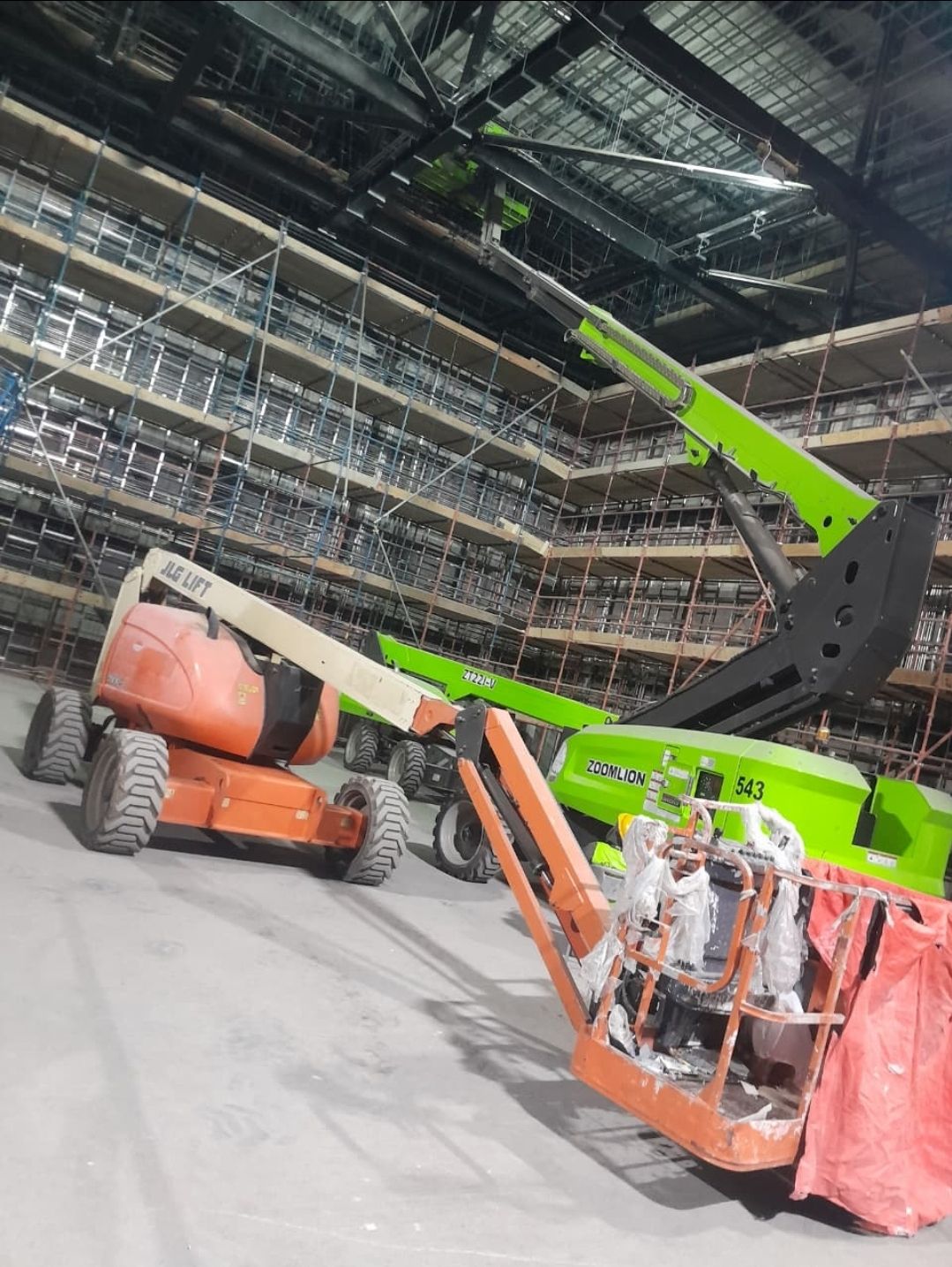 مان لفتات للإيجار جميع انواع المقاسات موديلات حديث