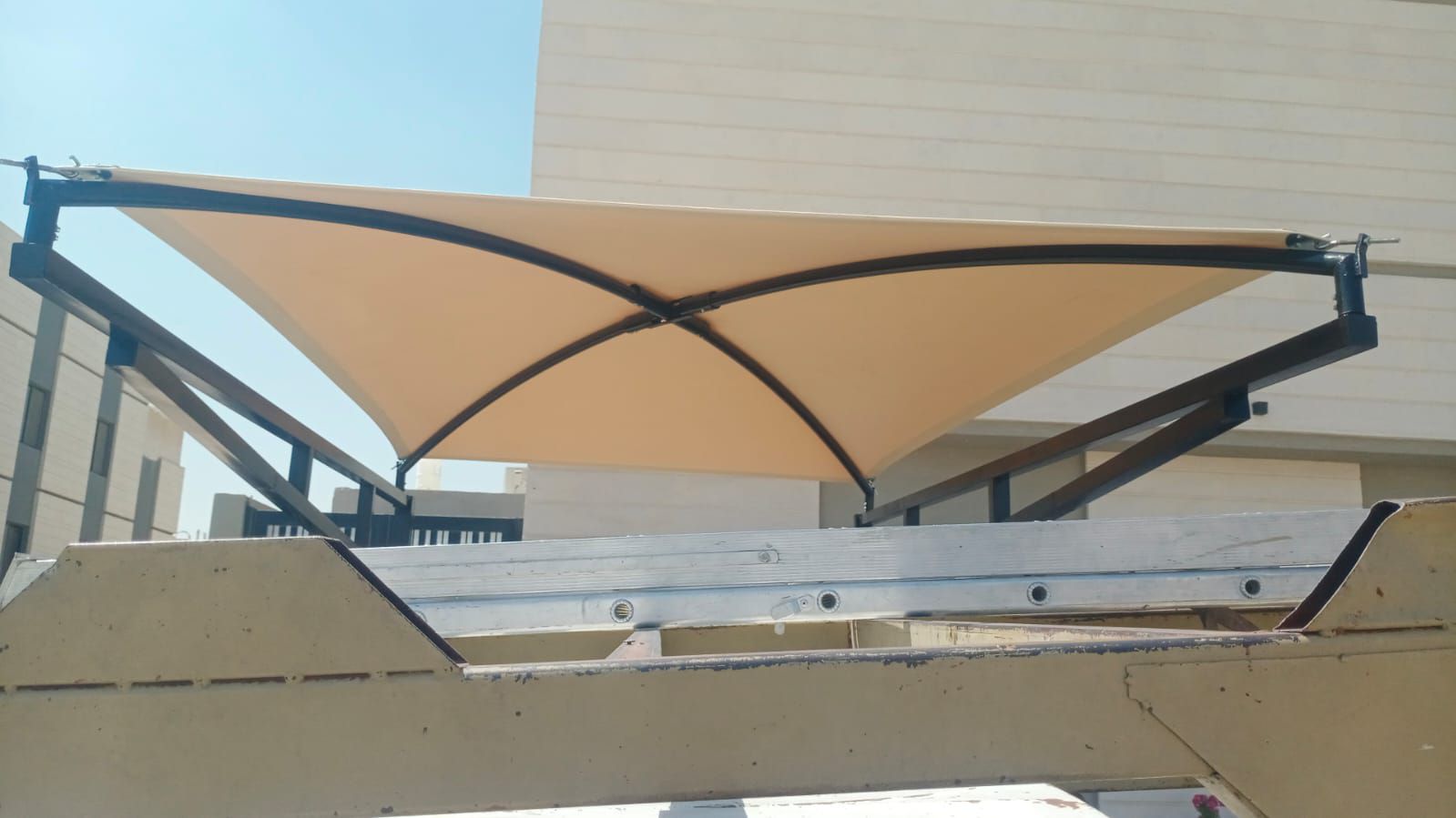 حداد الرياض المظلات