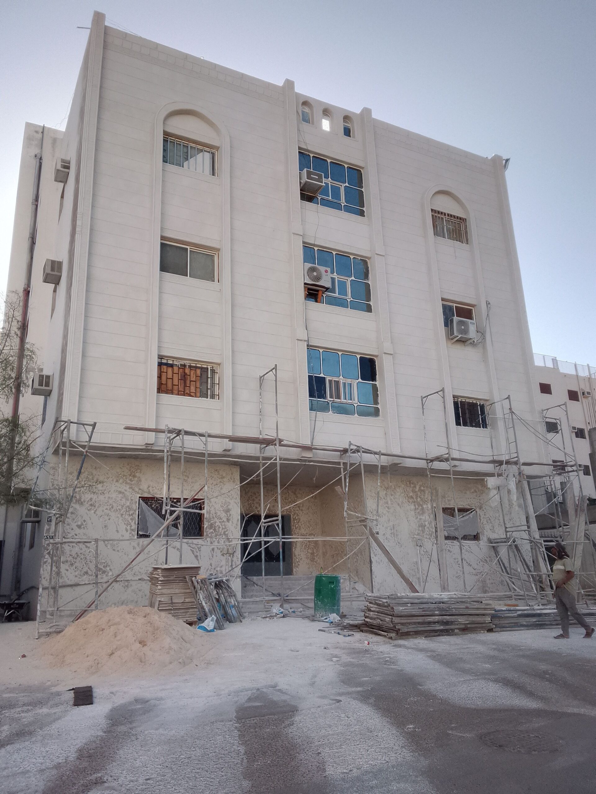 ابو محمد للياسه ملونه بديل الحجر الطبيعي بجميع انو