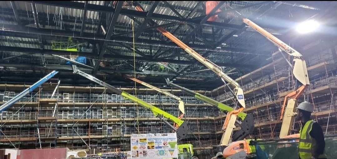 مان لفت للإيجار جميع انواع المقاسات موديلات حديثة