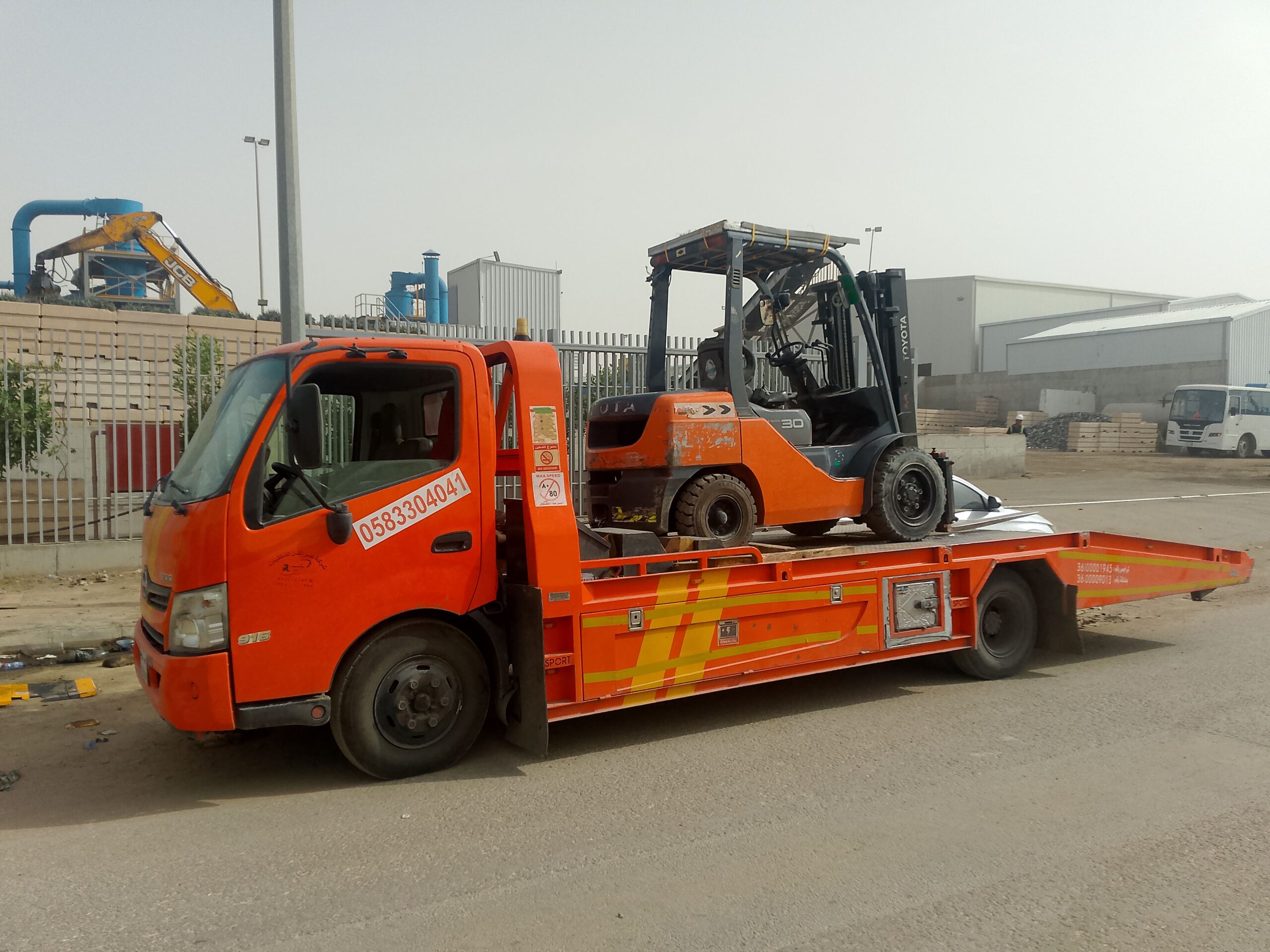 تأجير رافعات شوكيه وكرينات وجميع المعدات الثقيله